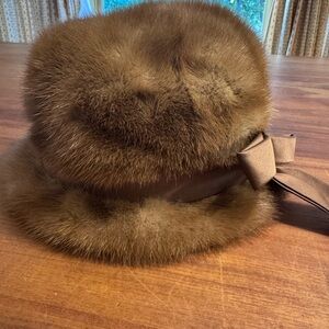 Elegant brown mink vintage fur hat Joseph Magnin beautiful old money style nice